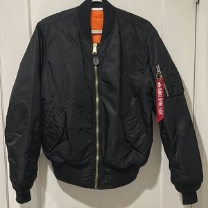 Alpha industries black bomber men’s size S